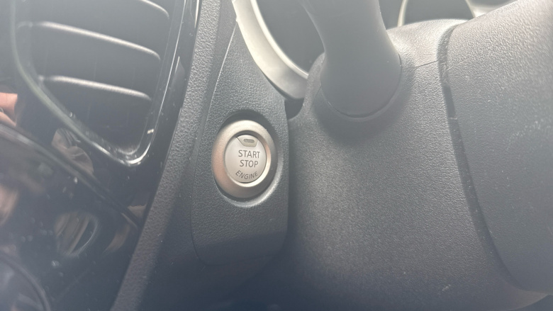 Nissan Juke 1.6 N-Connecta 5dr Xtronic Petrol Hatchback